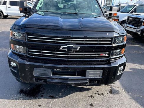 Used 2016 Chevrolet Silverado 2500 LT w/ Midnight Edition AWD/4WD image 3