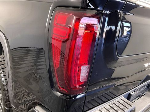 Certified 2024 GMC Sierra 1500 AT4 w/ Technology Package AWD/4WD image 21