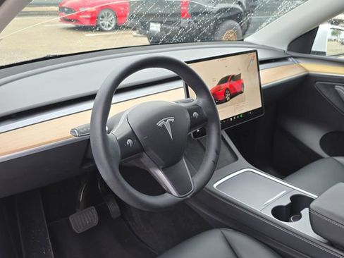Used 2023 Tesla Model Y Long Range image 16
