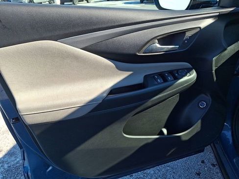 Certified 2025 Buick Envista Avenir image 12