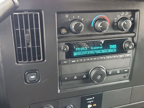 Used 2024 Chevrolet Express 2500 w/ Driver Convenience Package image 20