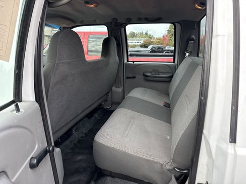 Used 2006 Ford F450 XL image 13