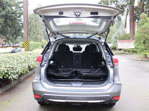 Used 2017 Nissan Rogue S AWD/4WD image 17