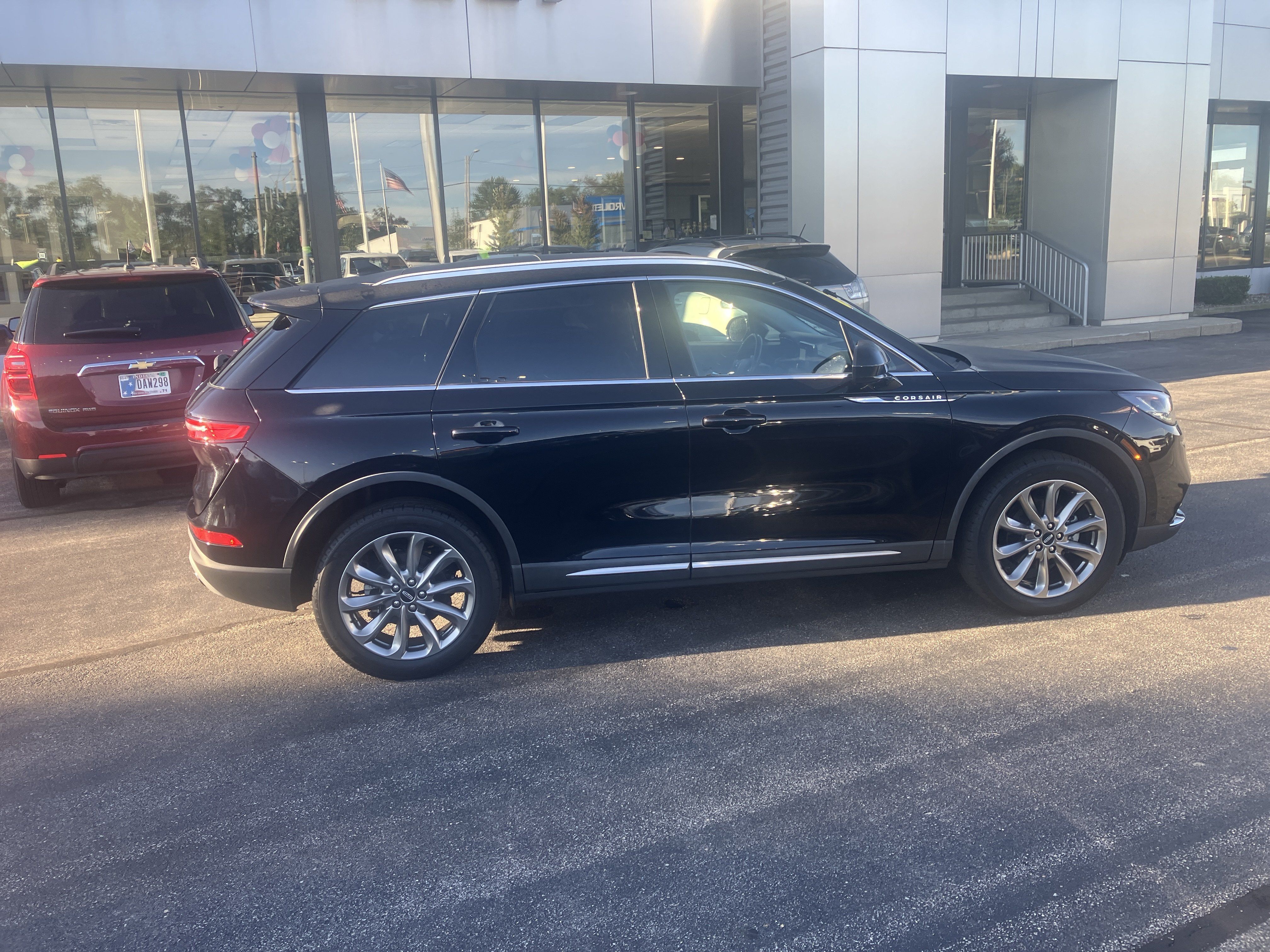 Used 2022 Lincoln Corsair AWD w/ Premium Package image 8