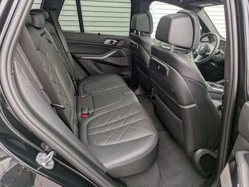 Used 2025 BMW X5 M60i image 31