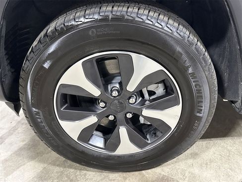 Used 2025 Jeep Grand Cherokee Limited 4xe image 28