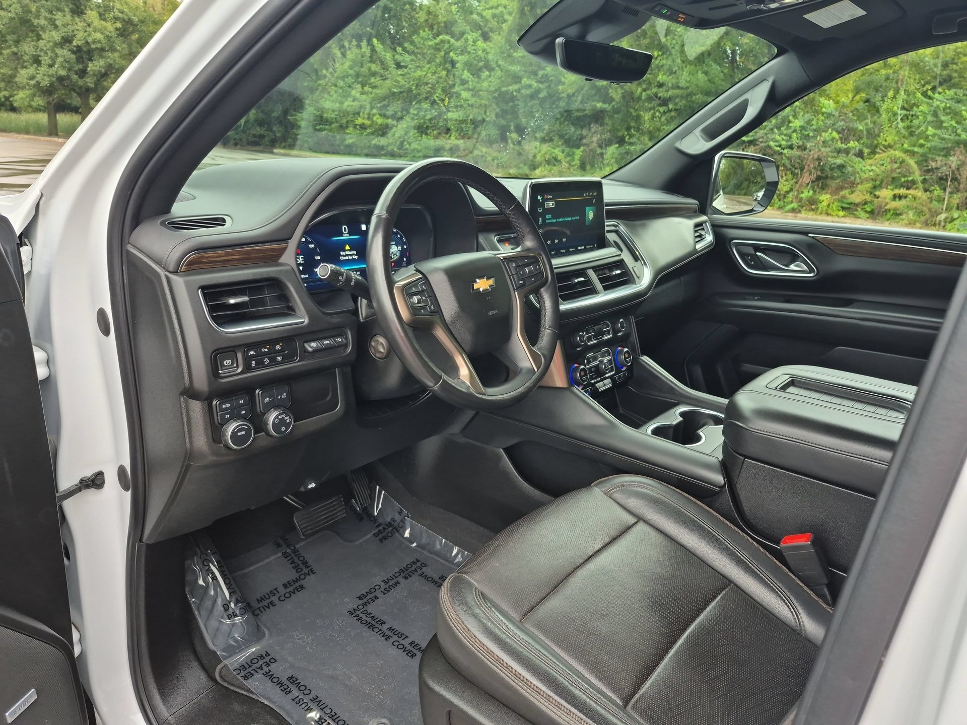 Used 2023 Chevrolet Suburban High Country AWD/4WD image 11
