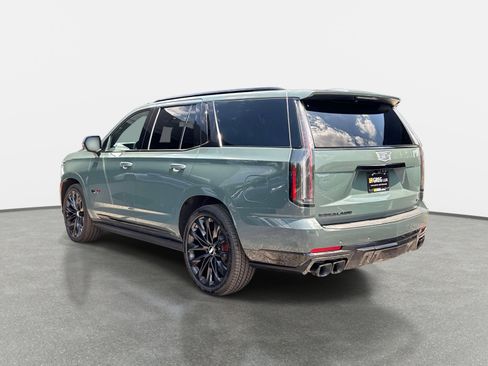 Used 2026 Cadillac Escalade V w/ LPO, ONYX Package image 4