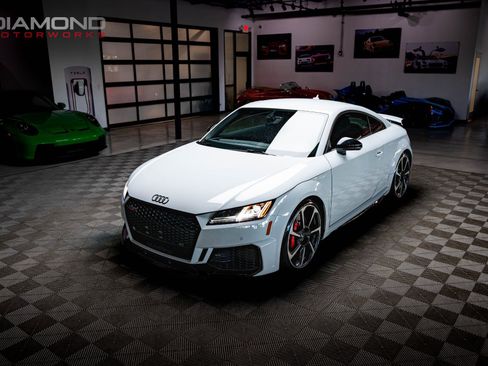 Used 2019 Audi TT RS w/ Technology Package AWD/4WD image 3