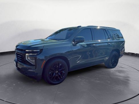 Used 2025 Chevrolet Tahoe RST w/ RST Capability Package AWD/4WD image 3