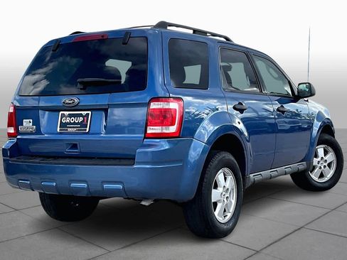 Used 2010 Ford Escape XLT image 11