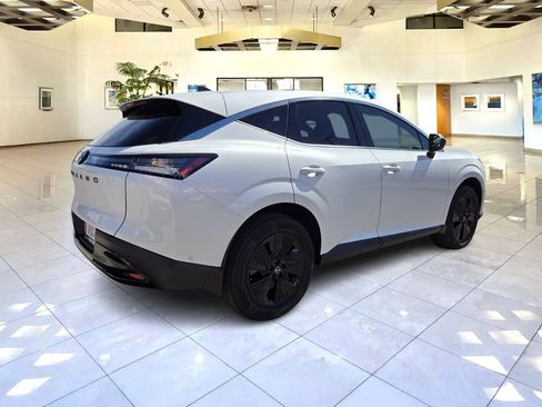 Used 2025 Nissan Murano SV image 7