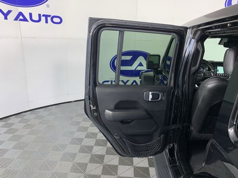 Used 2021 Jeep Wrangler Unlimited Sahara AWD/4WD image 28