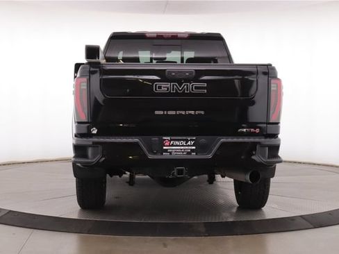 Used 2024 GMC Sierra 2500 AT4 w/ Technology Package AWD/4WD image 11