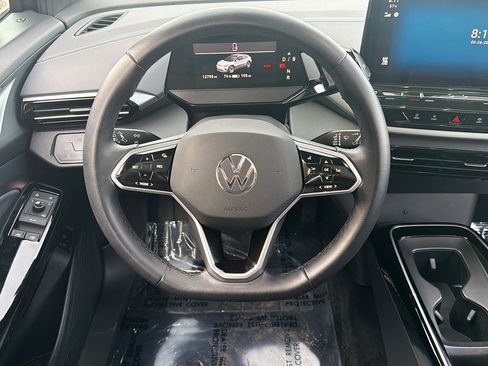 Used 2023 Volkswagen ID.4 Pro S AWD/4WD image 17