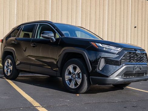 Used 2024 Toyota RAV4 XLE image 2