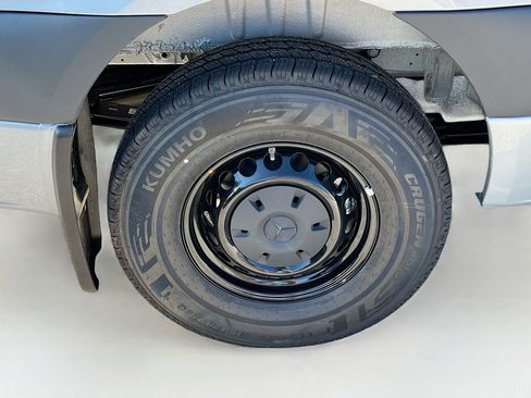 New 2025 Mercedes-Benz Sprinter 2500 image 29