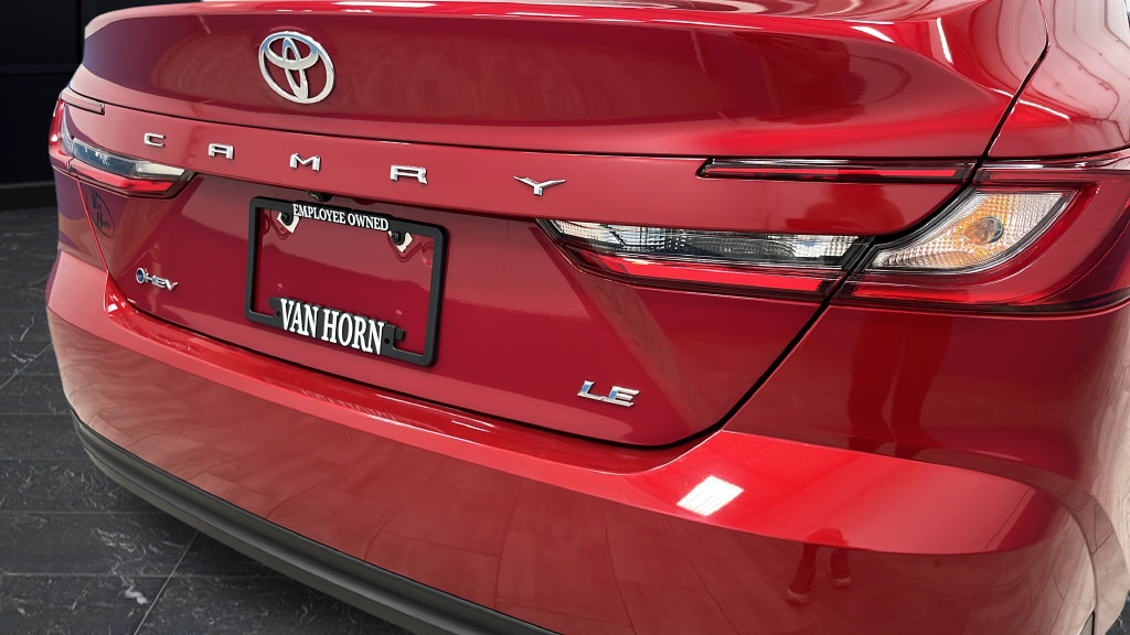 Used 2025 Toyota Camry LE FWD image 33