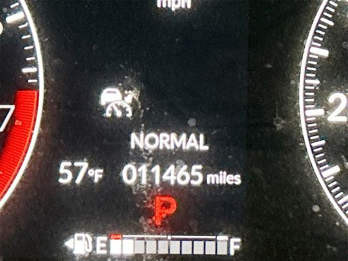 Used 2024 Honda HR-V LX image 12