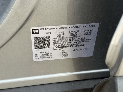 Used 2025 Chevrolet Equinox LT image 32