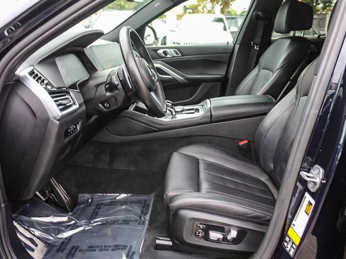 Used 2022 BMW X6 xDrive40i w/ M Sport Package image 17