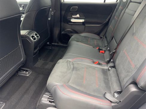 Used 2024 Mercedes-Benz EQB 250+ image 31