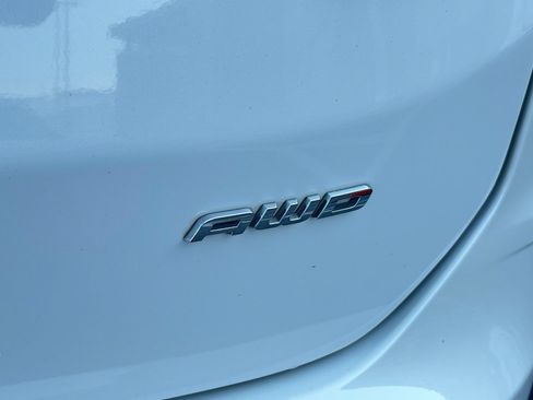 Used 2022 Ford Edge Titanium AWD/4WD image 9