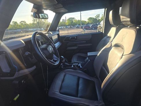 Used 2023 Ford Bronco Wildtrak AWD/4WD image 5
