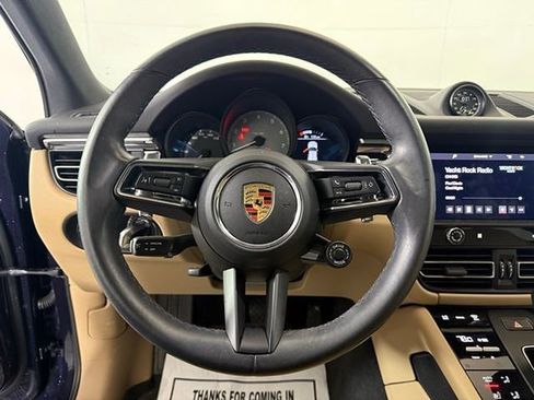 Used 2022 Porsche Macan S image 35