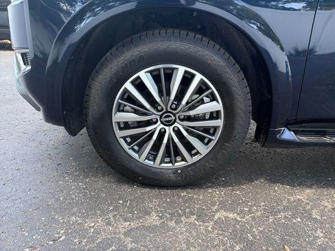 Used 2024 Nissan Armada SL AWD/4WD image 31