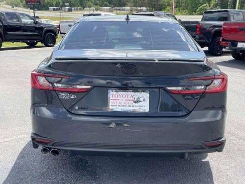 Used 2026 Toyota Camry SE image 3