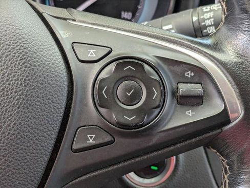 Used 2017 Buick Envision Essence image 7