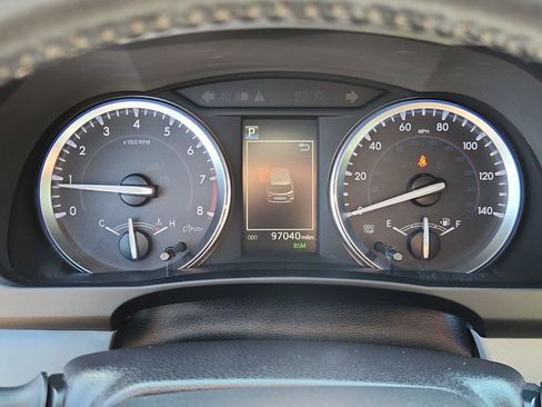 Used 2017 Toyota Highlander XLE AWD/4WD image 22