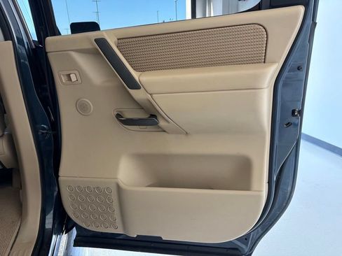 Used 2014 Nissan Titan SV w/ SV Value Truck Package RWD image 34