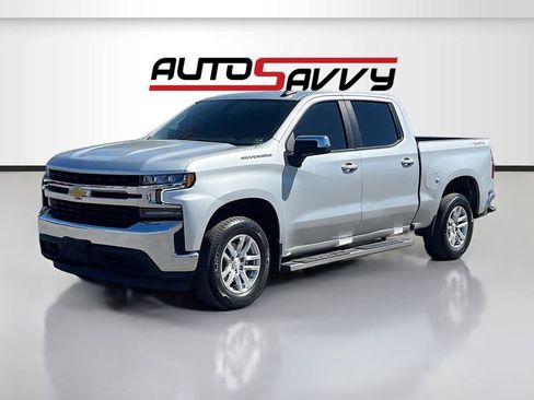 Used 2022 Chevrolet Silverado 1500 LT AWD/4WD image 3