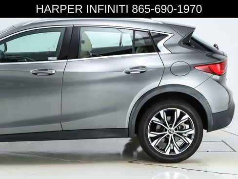 Used 2018 INFINITI QX30 AWD image 41