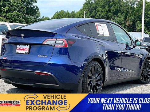 Used 2022 Tesla Model Y Performance AWD/4WD image 10