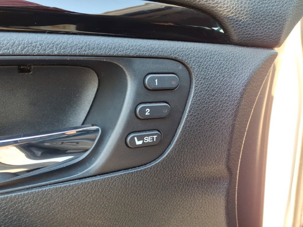 Used 2022 Honda Pilot Touring image 9