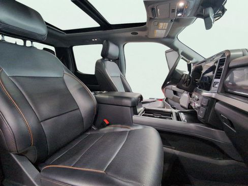 Used 2025 Ford F250 Lariat w/ Lariat Ultimate Package image 10