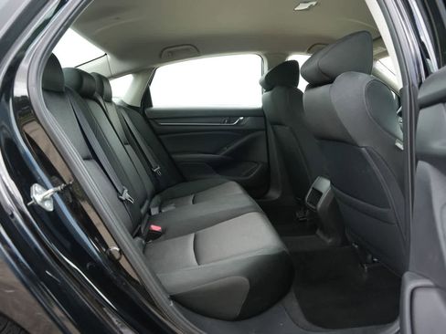 Used 2018 Honda Accord LX image 19