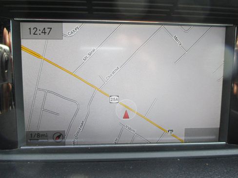 Used 2013 Mercedes-Benz E 350 4MATIC Sedan image 13