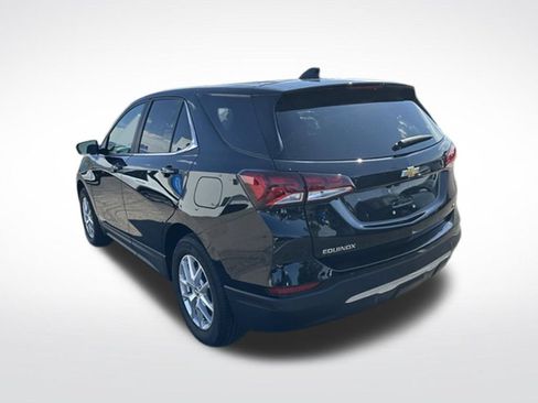 Used 2023 Chevrolet Equinox LT FWD image 3