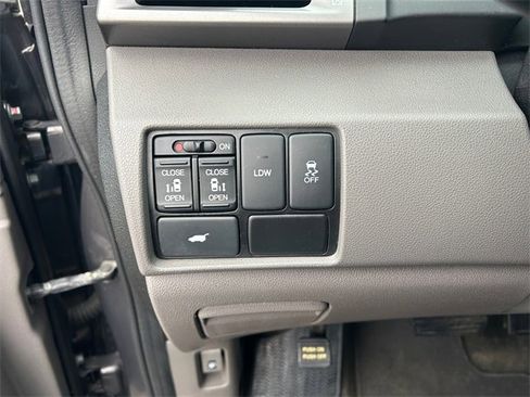Used 2015 Honda Odyssey EX-L image 35