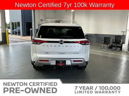 Used 2025 Nissan Pathfinder Platinum w/ Cargo Package FWD image 5