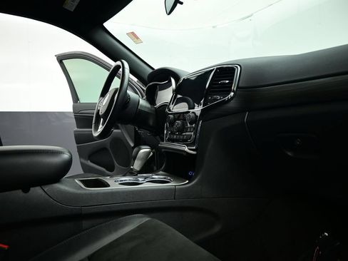 Used 2021 Jeep Grand Cherokee Laredo X AWD/4WD image 59