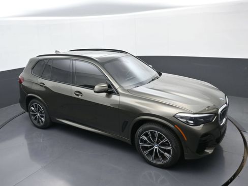 Used 2023 BMW X5 xDrive40i w/ M Sport Package AWD/4WD image 30