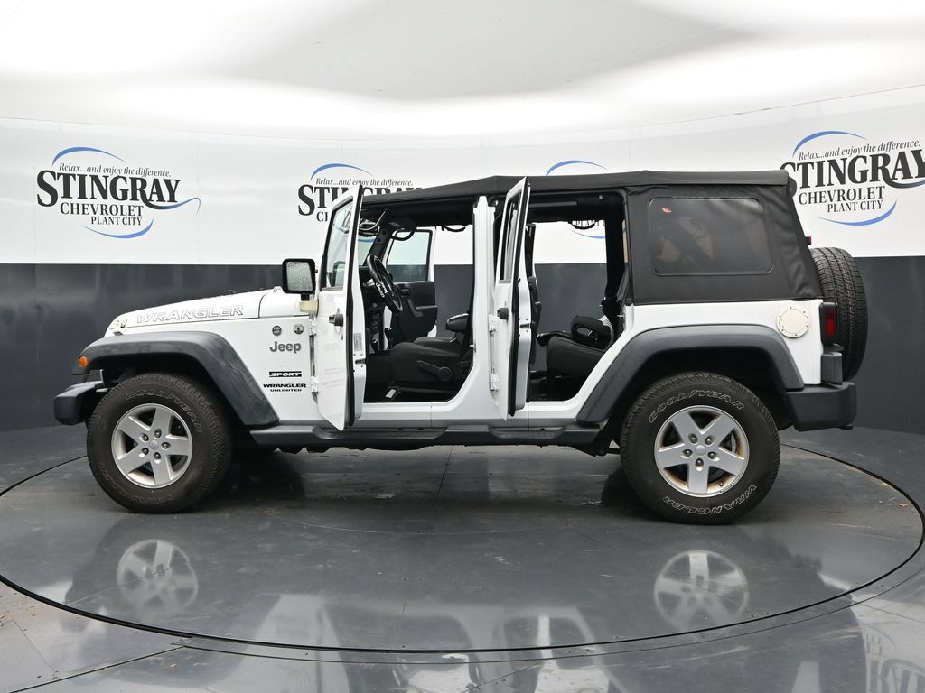 Used 2017 Jeep Wrangler Unlimited Sport w/ Quick Order Package 24S AWD/4WD image 37
