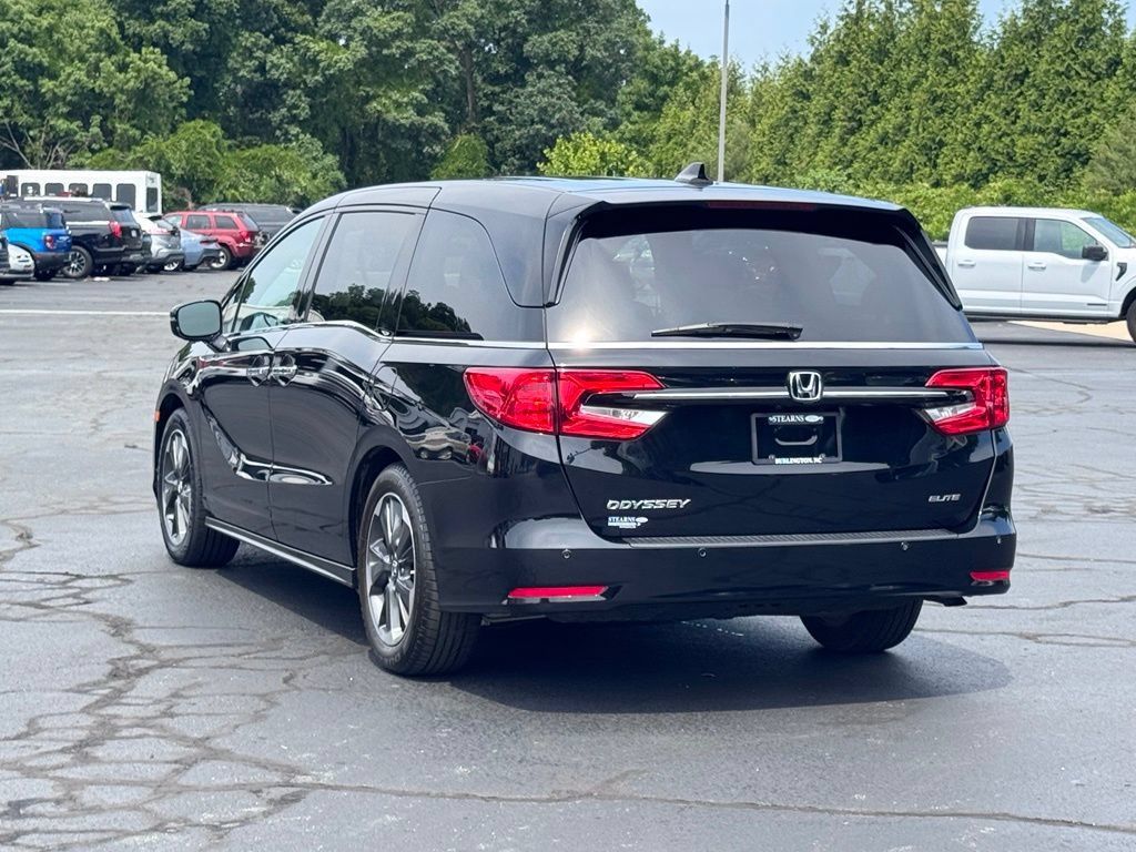 Used 2023 Honda Odyssey Elite image 18