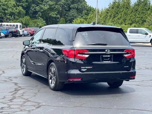 Used 2023 Honda Odyssey Elite image 18