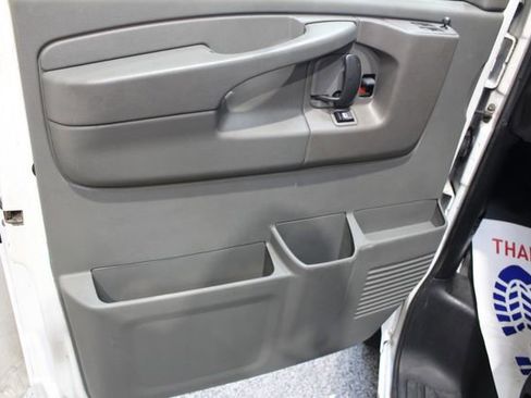 Used 2008 Chevrolet Express 3500 image 22